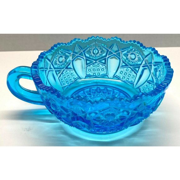 Blue Quintec Heritage Pattern Handled Nappy Dish with Sawtooth Rim 7" Across - Picture 6 of 10